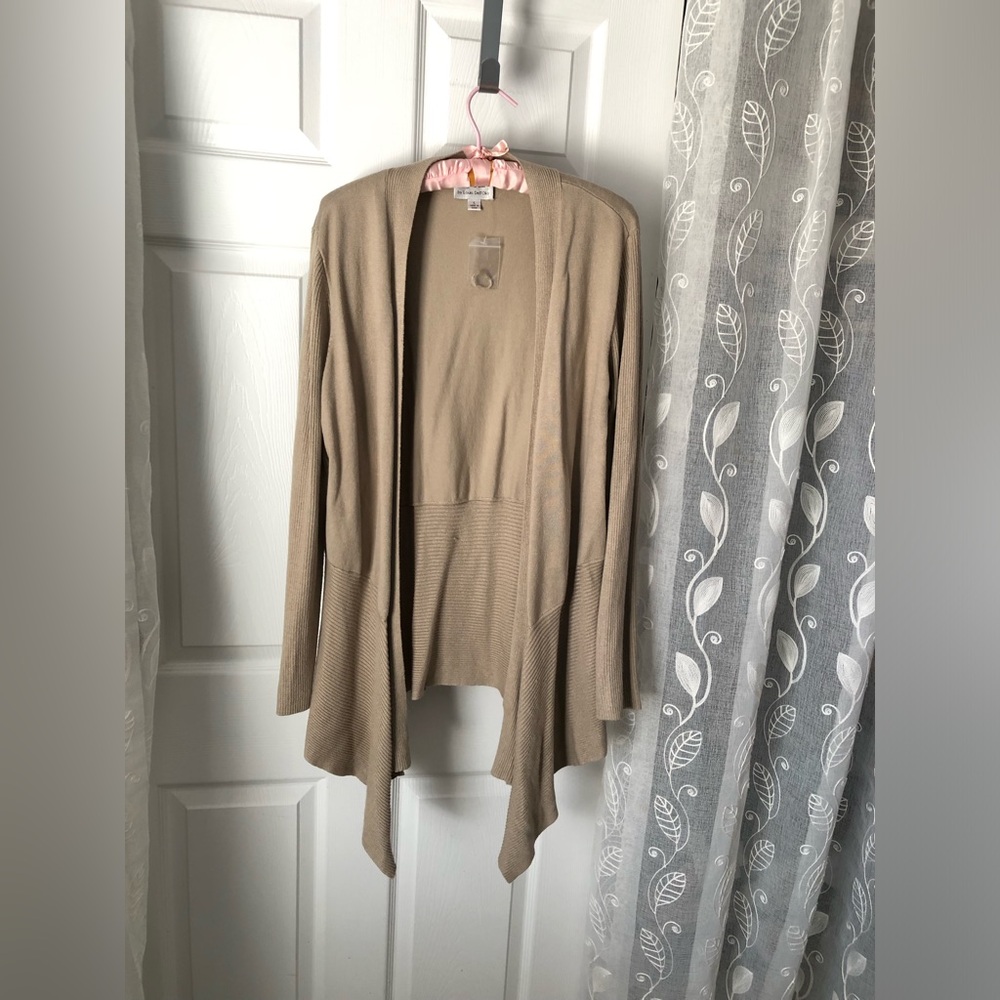 New Whisper Knit by Louis Dell’s Olio Sweater Cardigan open front drape sz L